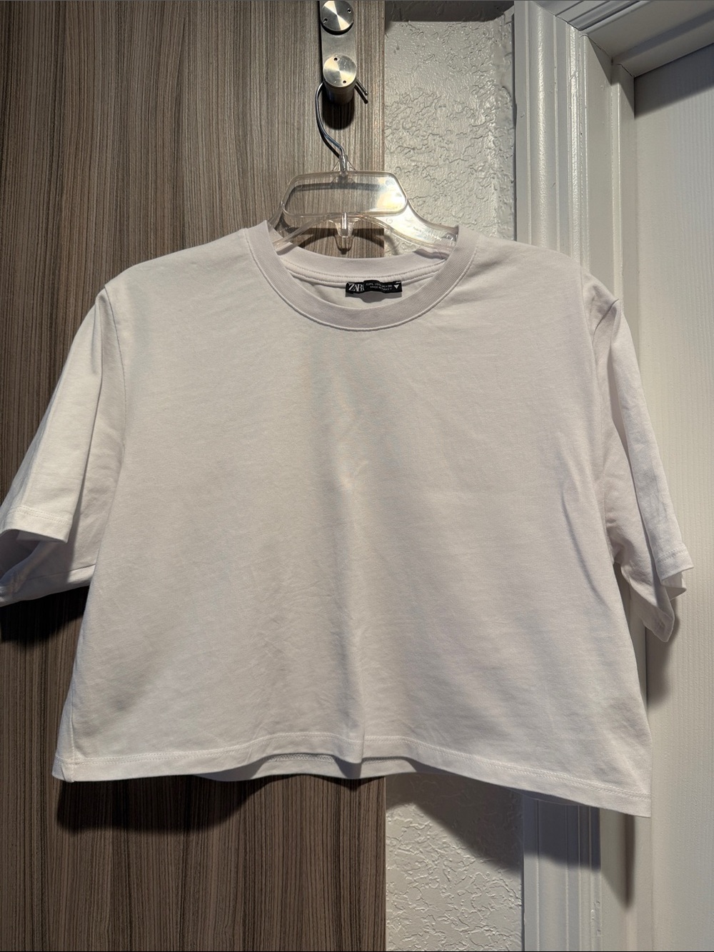 Zara White Short Sleeve Cropped Tee
